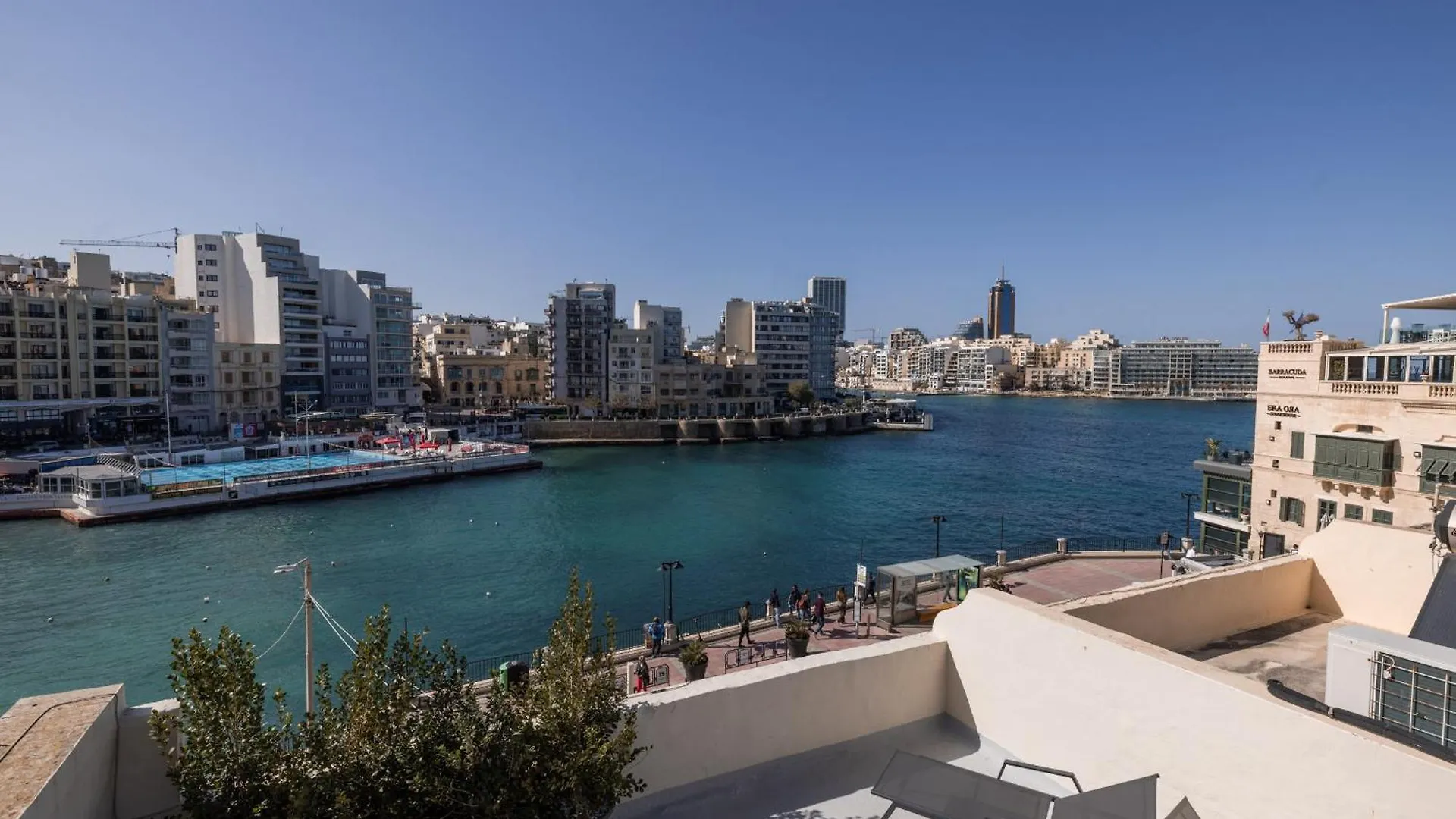 Villa Seafront 3-Bed Palazzino With Jacuzzi, Heart Of Balluta Sliema